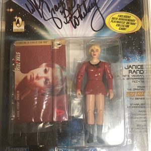 VINTAGE STAR TREK Janice Rand AUTOGRAPHED